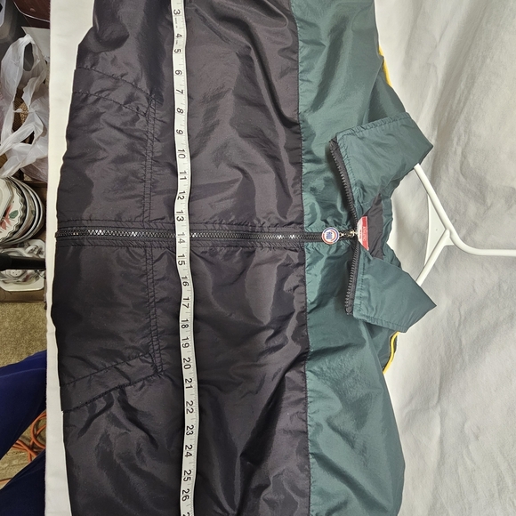 Men's Black and Green Jacket - Picture 4 of 4